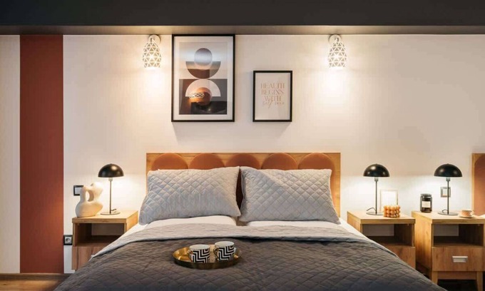 Ursus Apartment | ORSO City Studio with king size bed