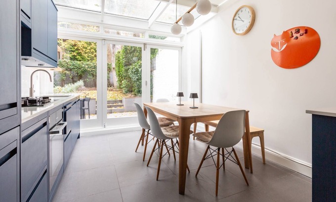 Pembridge Apartment | Ossington Street by onefinestay