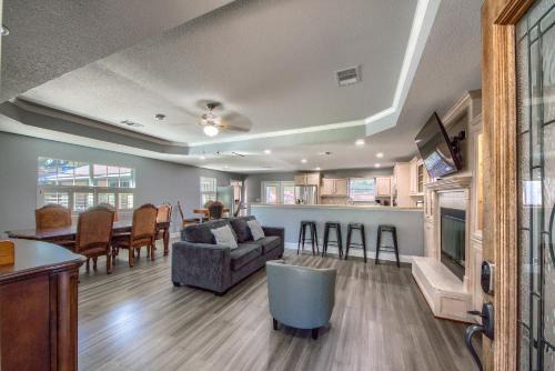 New Braunfels House | OT 250ALL Love and Sunsets