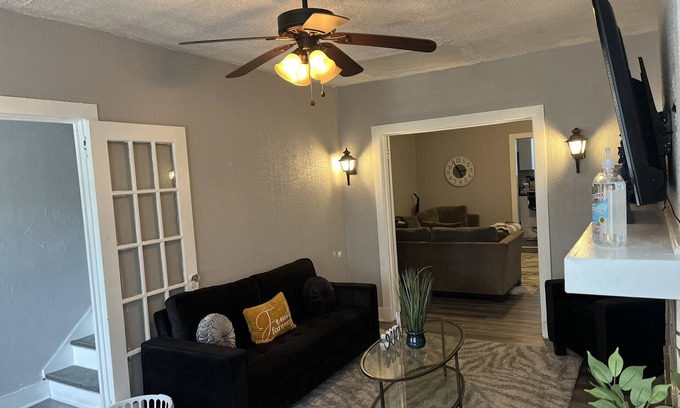 Manchester House | our newly renovated townhome puts you right in the middle of the action. Our 3br