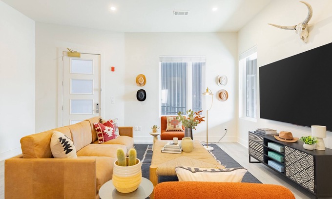 Five Points Apartment | Outrider 110 by AvantStay | Private Rooftop Patio, Close to Broadway