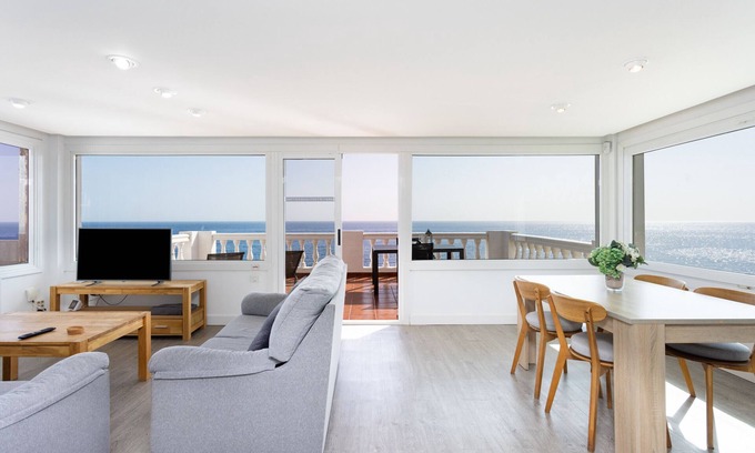 Las Caletillas Apartment | Over the Ocean with pool