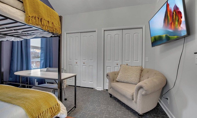 Orchard Park Apartment | Overnight in OP | Location, Vibe, Location!