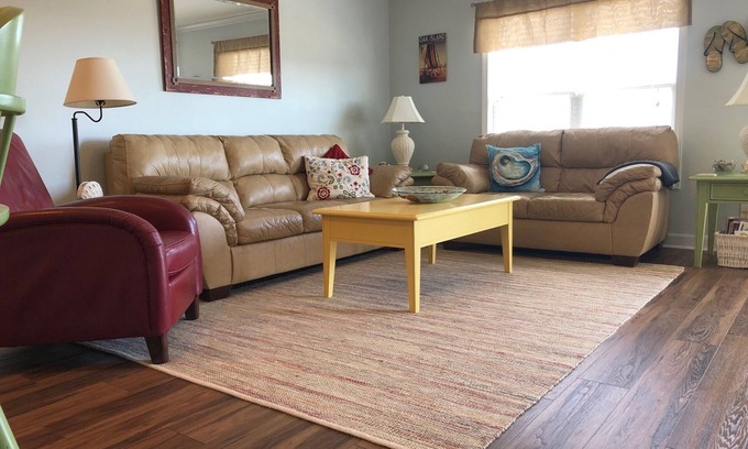 Long Beach Condo | OW 9201 - Beautiful 3 Bdrm/2.5 Bath Condo w/Pool, Elevator, & Beach - Sleeps 6