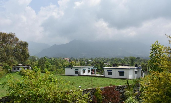 Bigha House | Oxygen Home Stay - Six Bedroom Set