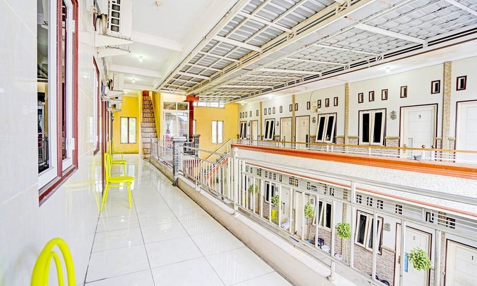 Sidoarjo Hotel | OYO 91795 Kos Jeehel Syariah