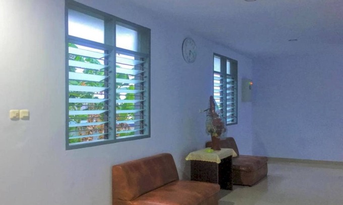 Makassar Hotel | OYO 93169 Bnb Homestay
