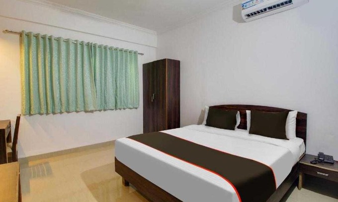 Uppal Hotel | OYO Flagship Lotus Guest Grand Inn