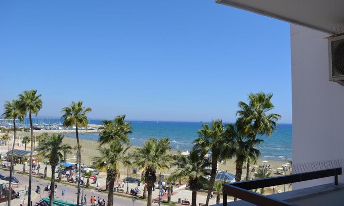 Larnaca City Centre Apartment | P L Sunorama Beach Garden 302