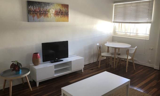 Milton Apartment | PADDINGTON GROUND FLOOR CLOSE TO SUNCORP FREE PARKING