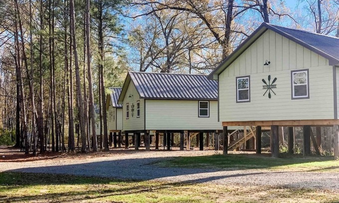 Jefferson Cabin | Paddlewhack Cabin 2 - FlyBridge