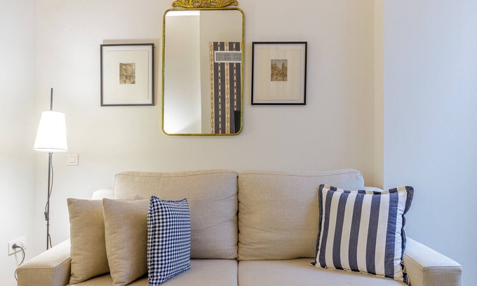 La Goleta Apartment | Palacio Vegafuente 1.5