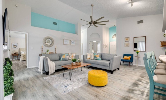 Palm Harbor House | Palm harbor/Crystal Beach 3/2 W Heated pool & Spa