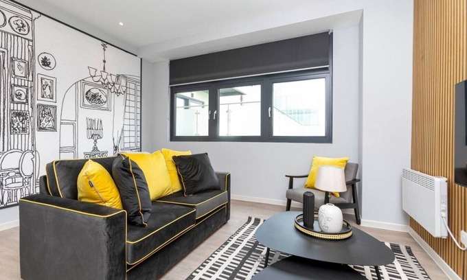 London Borough of Bromley Apartment | Palm Tree House - New York