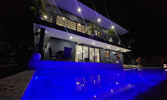 Fortuna House | Palmas - Infinity Pool House - Bagaces La Fortuna.
