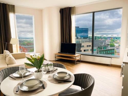 Maakri Apartment | Panoramic Sea View - 10th floor