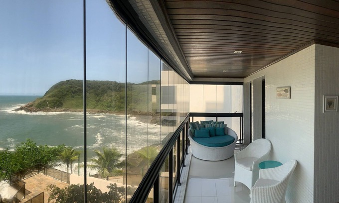 Peninsula Apartment | Panoramic sea view apartment, upscale condominium