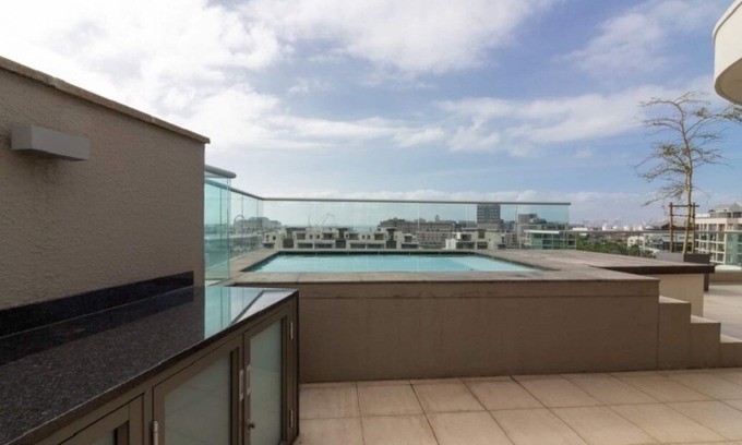 Victoria and Alfred Waterfront Apartment | Panoramic Views 3 Bedroom Kylemore 701