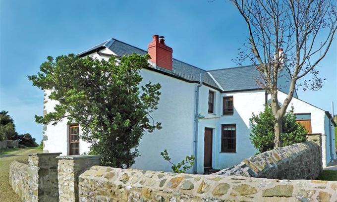 Goodwick House | Panteurig Farmhouse