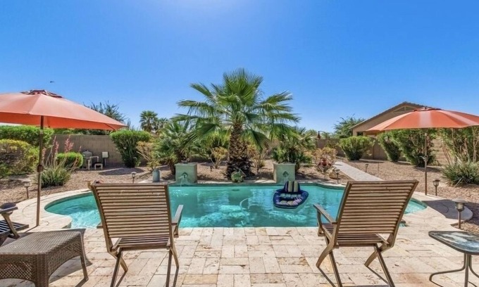 Maricopa House | "Paradise in your own back yard," Maricopa with Pool