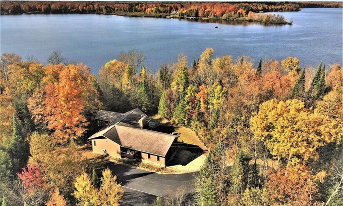 Park Falls House | Paradise on Pike Lake! | 4 Bedroom, 3 Bath
