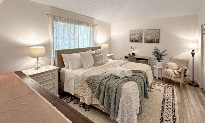 Palm Beach Gardens Cottage | Paradise on the Green Beautiful PGA Club Cottage