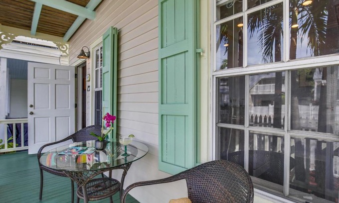 The Meadows House | Paradise Place (Condo)