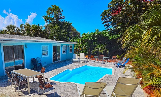 Palm Beach Gardens House | Paradise Private Suite Heated Pool Kayak 5min2 Juno Beach & Baseball Stadiums