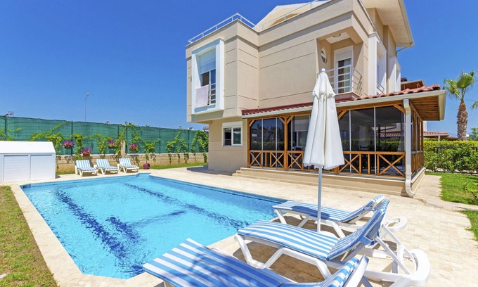 Kadriye Villa | Paradise Town Villa Beltania