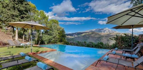 El Madronal Villa | Paradisiacal Villa in Benahavís with Jacuzzi and Private Pool