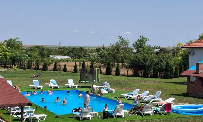 Murighiol Resort | Paradiso, 20 rooms, max 51 persons, swimming pool, in the heart of Danube Delta