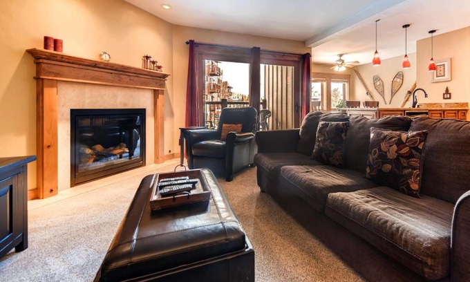 Historic District Apartment | Park Place B102