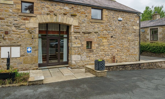 High Bentham Cottage | Parkside Cottage - a cottage that sleeps 6 guests in 3 bedrooms