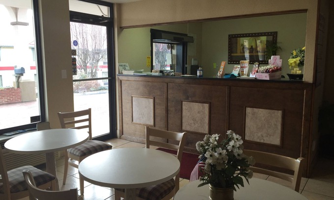 Morristown Hotel | Parkway Inn