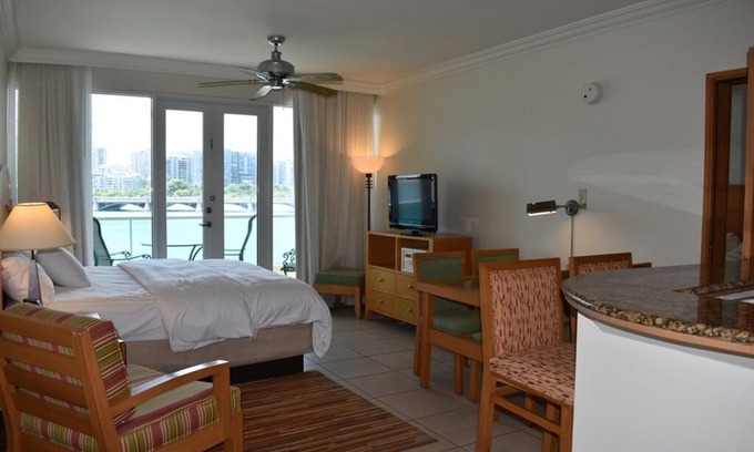 Puerta de Tierra Apartment | Parlor w Ocean view 2 guests (C05)