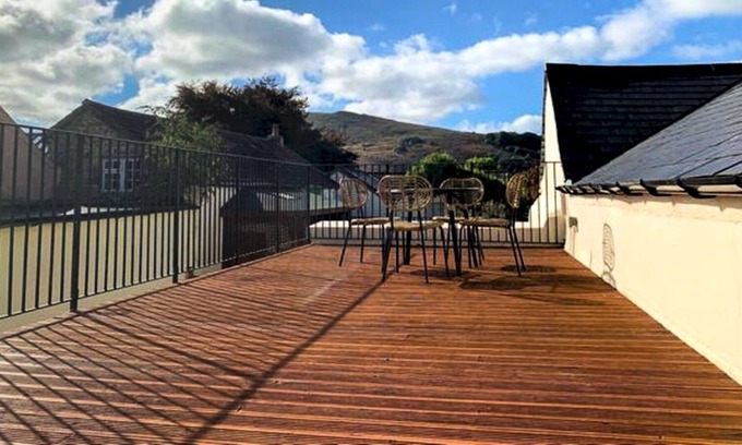 Chagford Apartment | Pass the Keys | Meldon View Period Dartmoor apartment with large roof terrace
