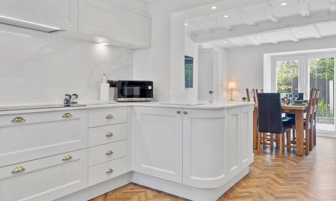 Lindale House | Pass the Keys | Renovated Luxurious Cottage in The Lake District