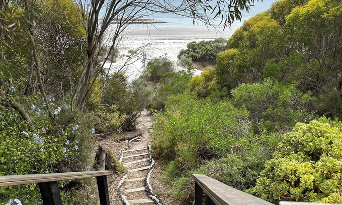 Emu Bay House | Passing Winds Emu Bay Kangaroo Island