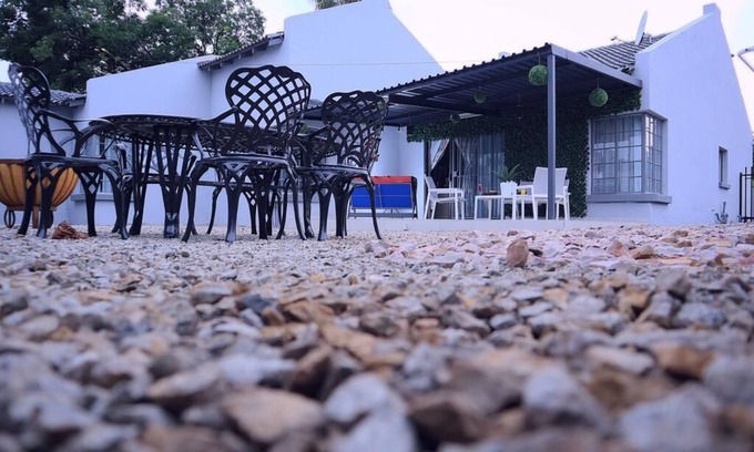 Pretoria House | Patimo Properties trading as PMG Accommodation