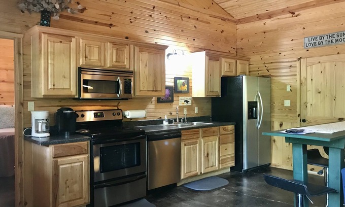 Pottsboro Cottage | Peace and tranquility Barndominium style!