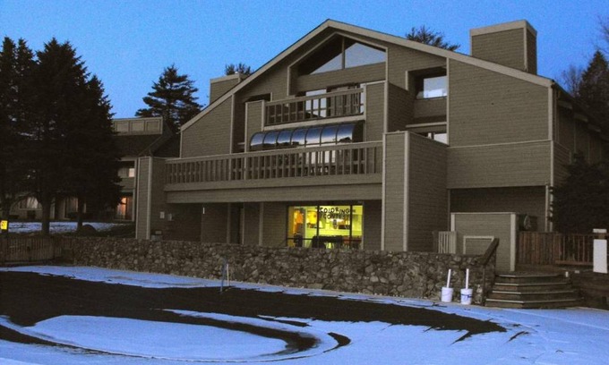 Tafton Apartment | Peaceful 1BR Condo Ideal for Secluded Getaway Tanglwood Resort