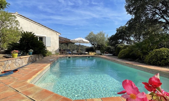 La Garde-Freinet Villa | Peaceful 2 bedroom villa with private pool