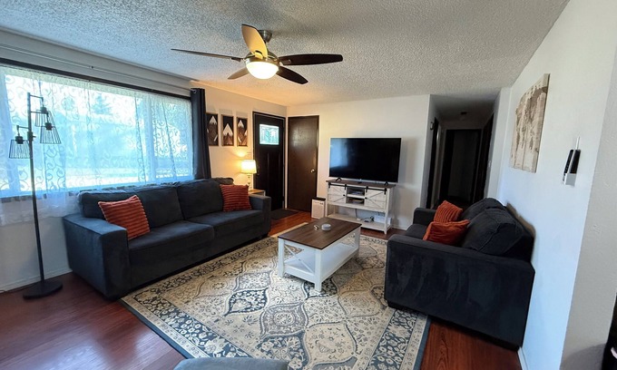 Forks House | Peaceful 3-bedroom house with AC in charming Forks