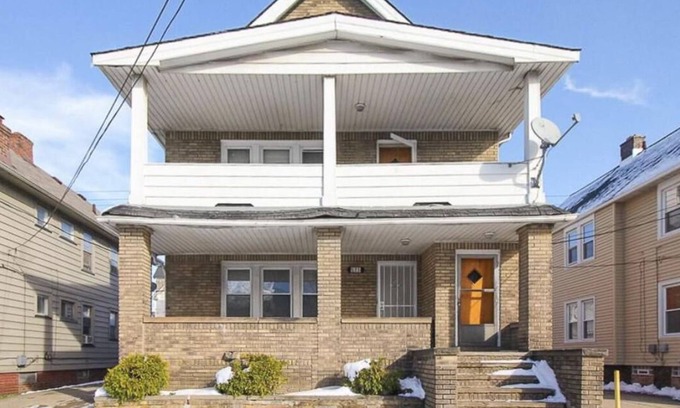 Cleveland House | Peaceful Convenient 1 bedroom