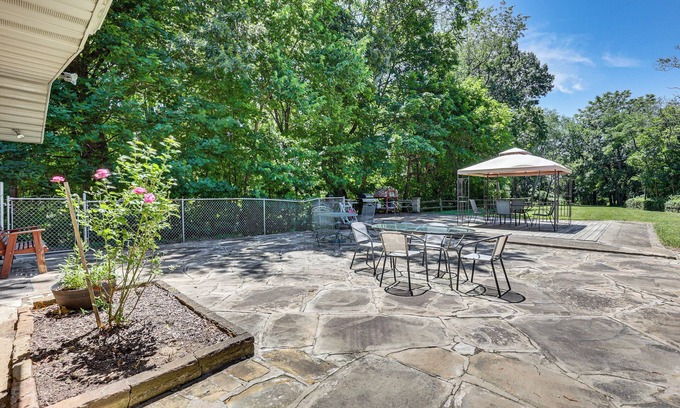 Coshocton House | Peaceful Coshocton Home w/Grills & Spacious Yard