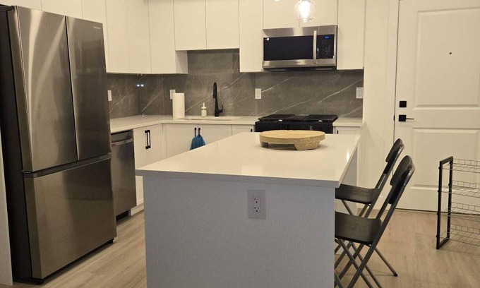 Surrey Apartment | Peaceful Full Space in the City with Creek & Forest Views, Near Beach & Highways