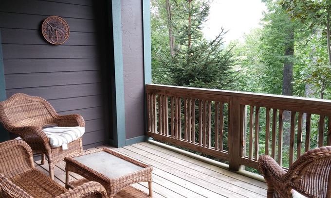 Foscoe Condo | Peaceful Haven at Echota