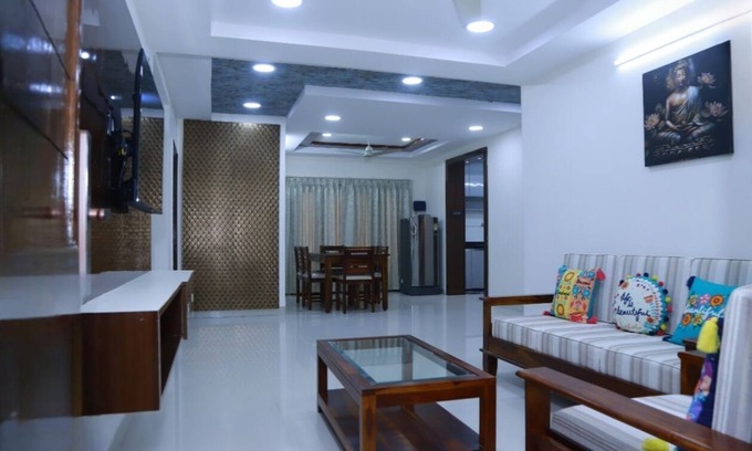 Hyderabad Apartment | Peaceful Home Stay with A/C Gym and Swimming pool