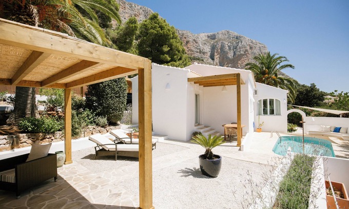 Ermita Villa | Peaceful, interior-designed villa with pool, on the slopes of the Montgo massif