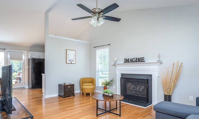 Youngsville House | Peaceful Retreat on the Outskirts!